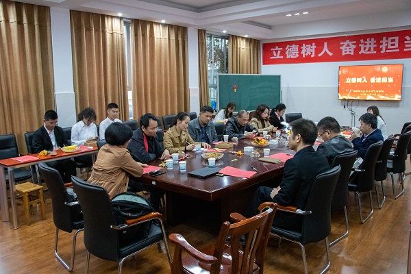 4b78eca30395444a8e6624f94f518c06.jpg IMG_6755.jpg